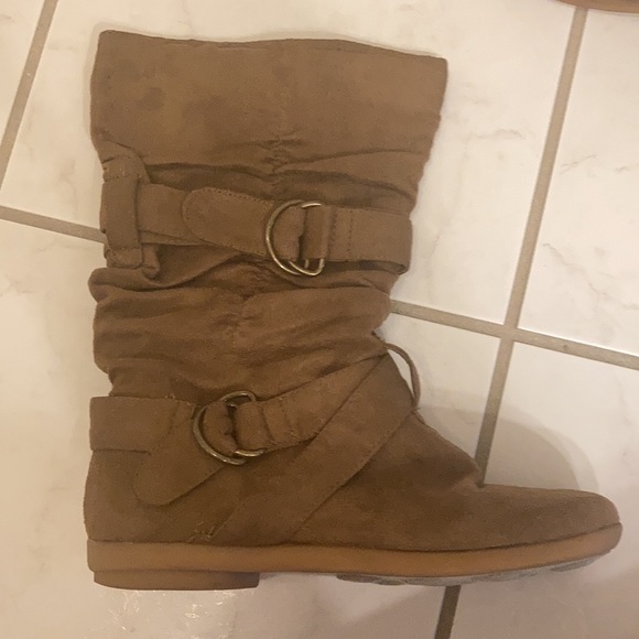 Cute fall boots - Picture 2 of 10